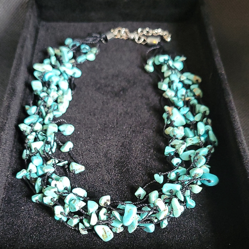 Chic Turquoise Stone Necklace